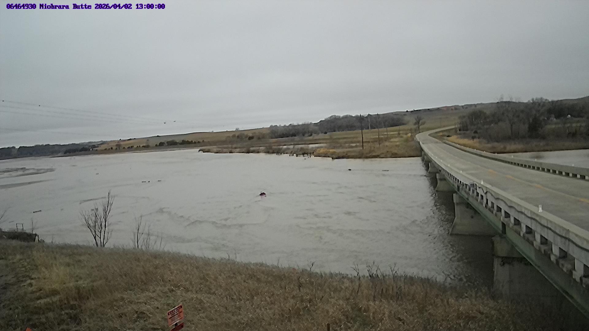Streamgage camera at station 06464930